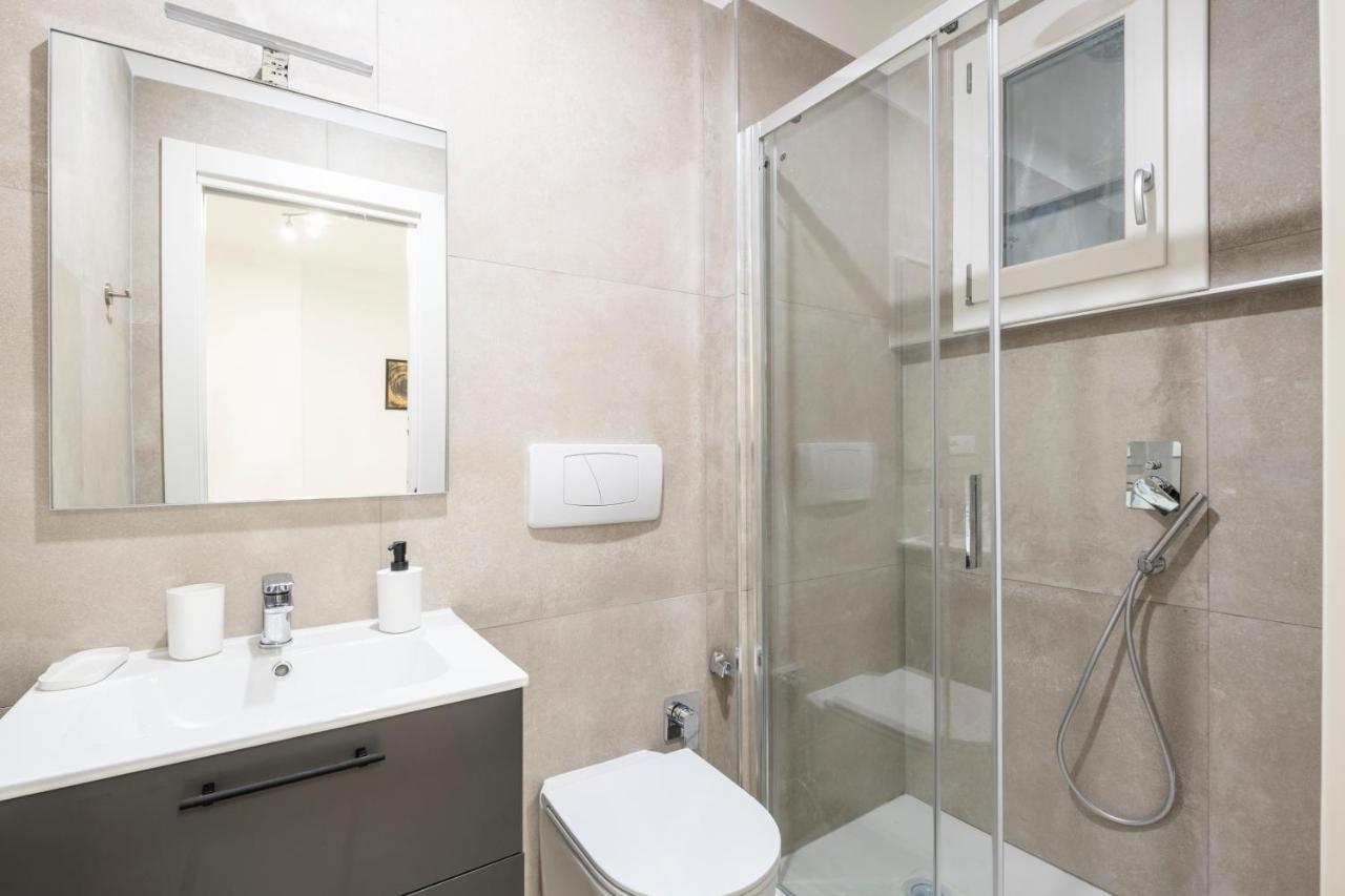 Easystayrome 10 Pax 3 Baths 1 Min From Metro Экстерьер фото