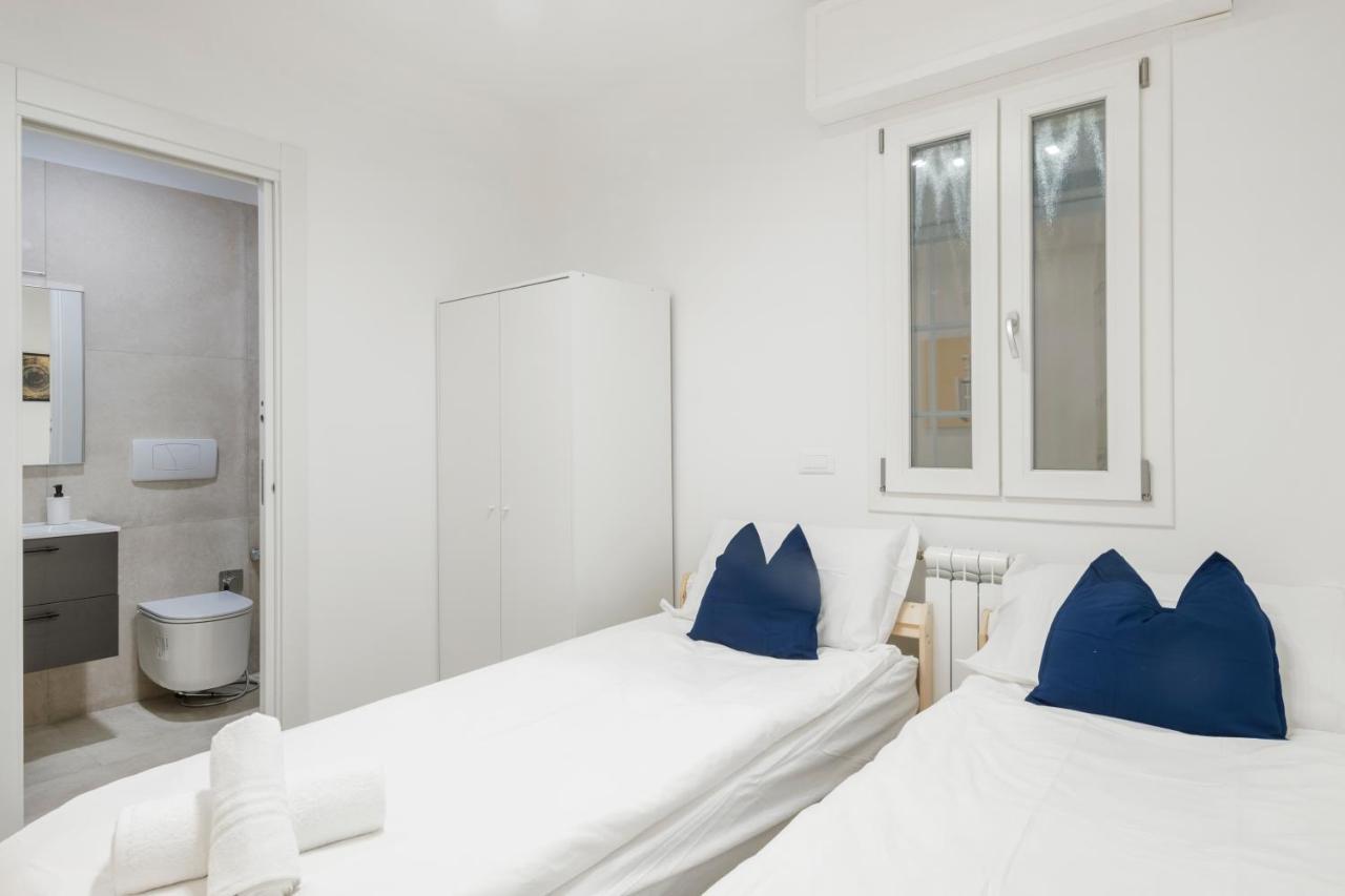 Easystayrome 10 Pax 3 Baths 1 Min From Metro Экстерьер фото